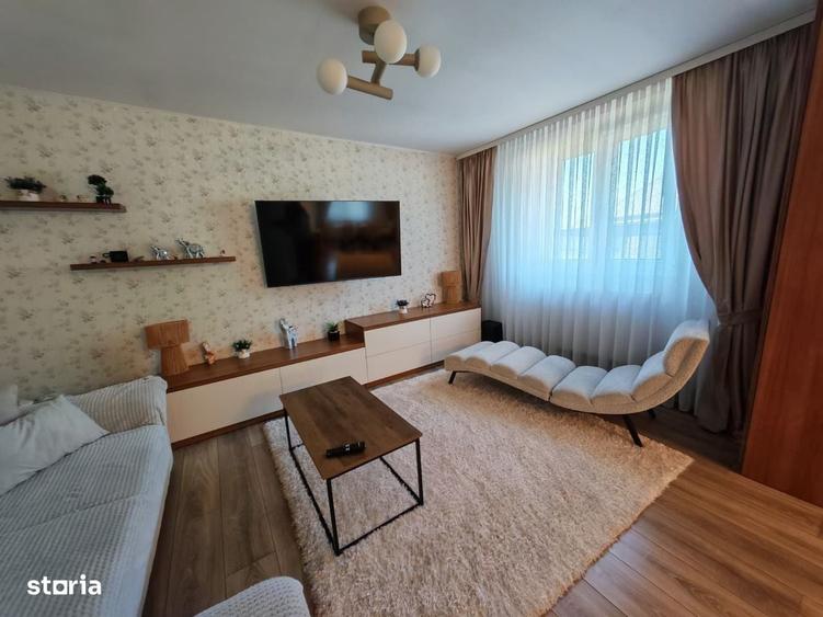 Casă cu 3 camere în Crețești