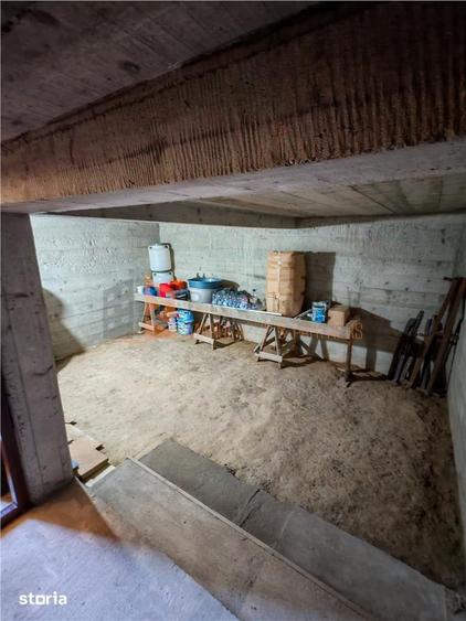Casă cu 5 camere cu Teren 1024 Mp în Galbenu