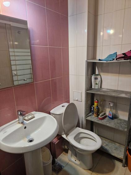 Garsonieră semidecomandată în Titan