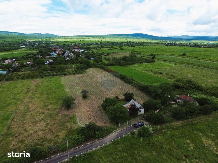 Teren de 4229 mp, în Cârligele