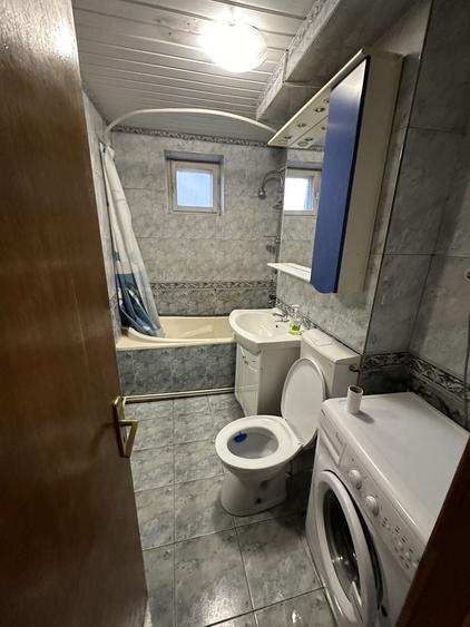 Apartament cu 4 camere decomandat în Popoveni