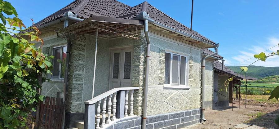 Casă cu 2 camere în Coplean