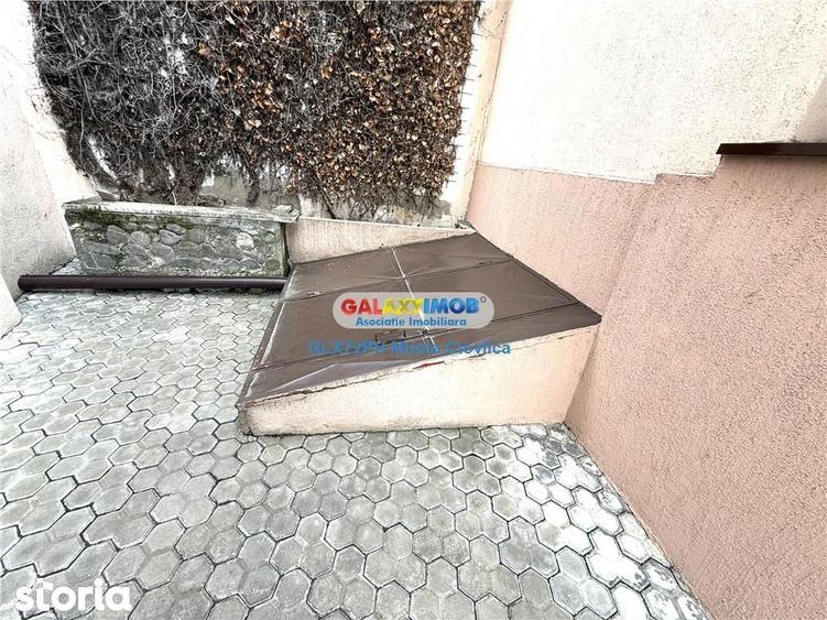 Casă cu 4 camere cu Teren 985 Mp în Central