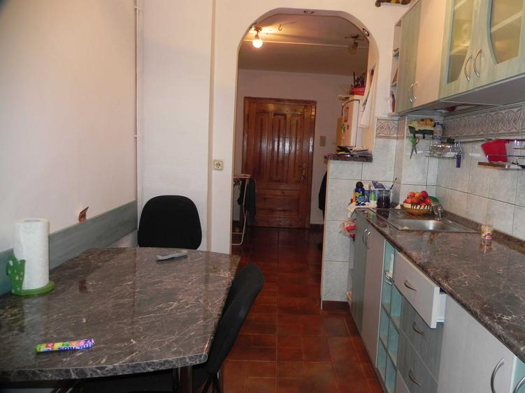 Apartament cu 2 camere decomandat în Centrul Civic