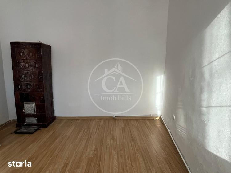 Casă cu 3 camere decomandat cu Teren 250 Mp în Central
