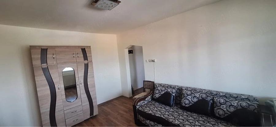 Apartament cu 2 camere semidecomandat în Exterior Vest