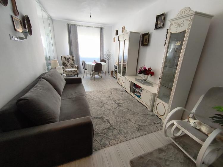Vând apartament 2 camere - 1