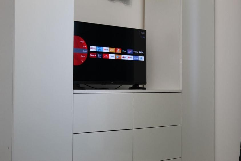 Apartament cu 2 camere semidecomandat în Central