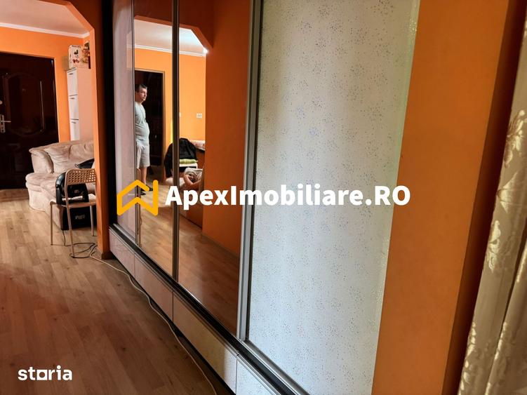Apartament cu 3 camere decomandat, mobilat în Militari
