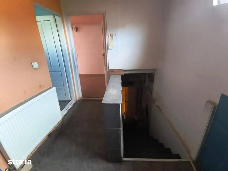Casă cu 4 camere cu Teren 141 Mp în Grivița