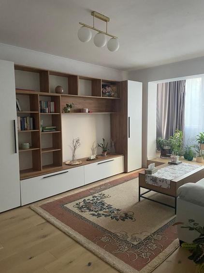 Apartament cu 2 camere decomandat, mobilat în Plopilor