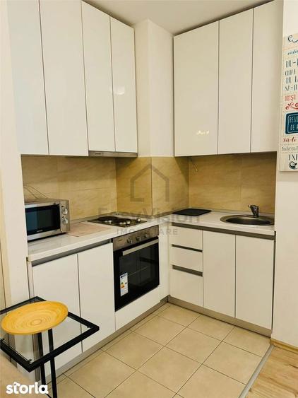 Apartament cu 2 camere semidecomandat, mobilat în Dorobanți