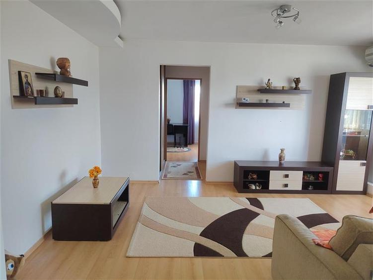 Apartament cu 2 camere semidecomandat, mobilat în Astra