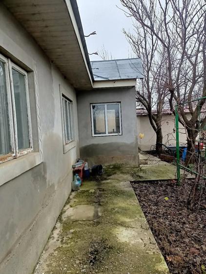 Casă cu 7 camere cu Teren 1352 Mp în Victoria