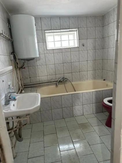 Casă cu 3 camere în Central