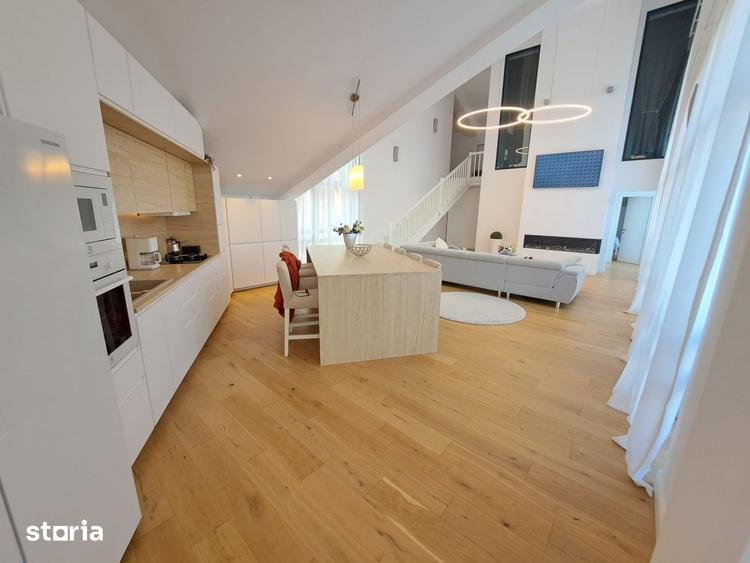 Spațiu comercial, de 280 mp, în Central