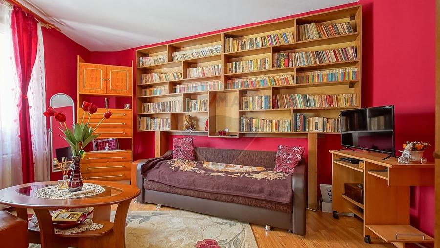 Casă individuală cu 2 camere cu Teren 120 Mp în Central