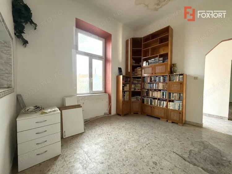 Apartament cu 5 camere decomandat în Elisabetin