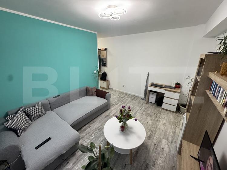 Apartament cu 2 camere semidecomandat, mobilat în Bucium
