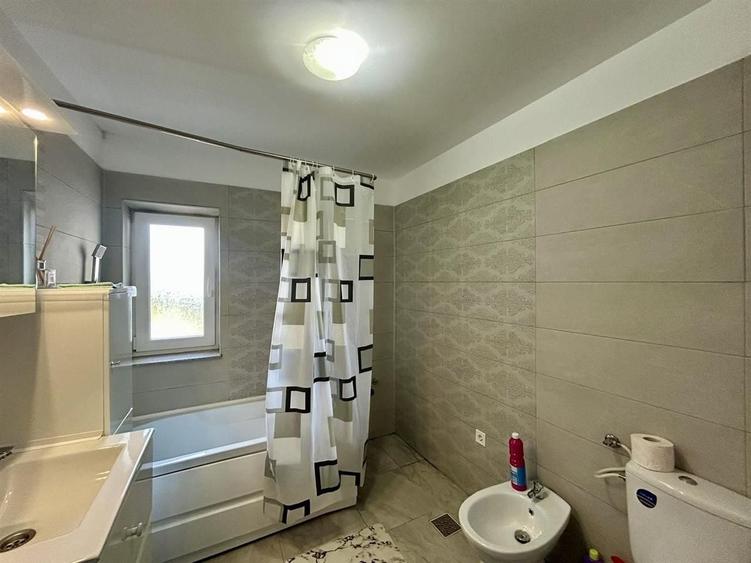 Apartament cu 2 camere decomandat, mobilat în Arhitecților - Calea Cisnădiei