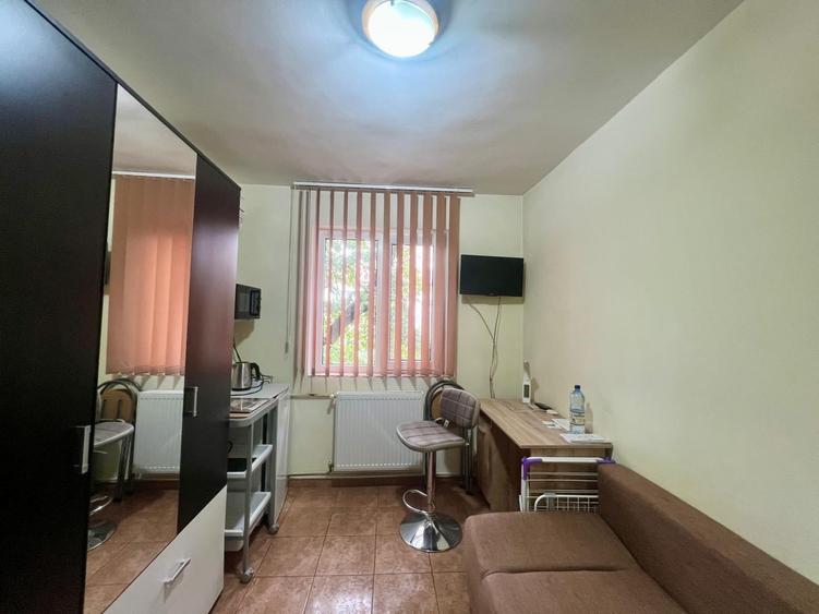 Garsonieră decomandată, mobilată în Cetății