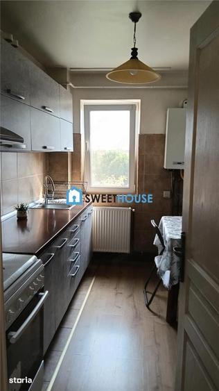 Apartament cu 2 camere decomandat în Astra