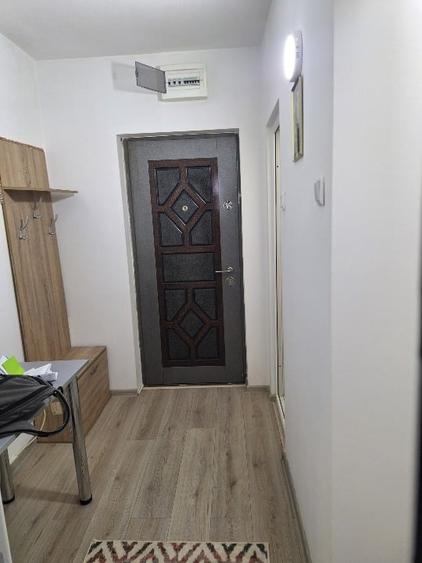 Garsonieră decomandată, mobilată în Țiglina 1