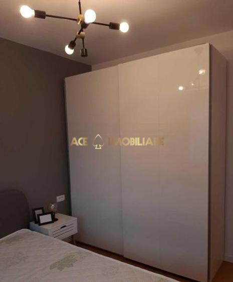 Apartament cu 2 camere decomandat, mobilat în Regie