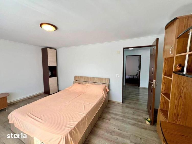 Casă cu 5 camere cu Teren 551 Mp în Moșoaia