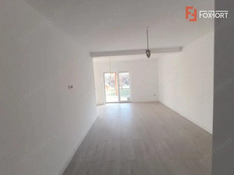 Casă cu 4 camere cu Teren 250 Mp în Chișoda