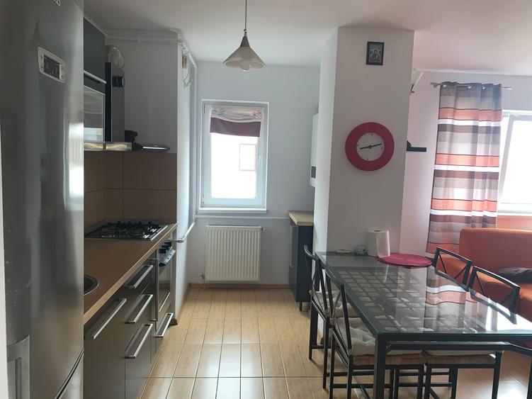 Apartament cu 4 camere decomandat în Ultracentral
