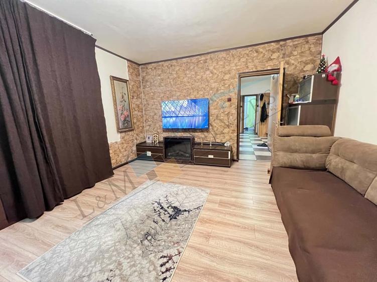Apartament cu 2 camere decomandat în Decebal