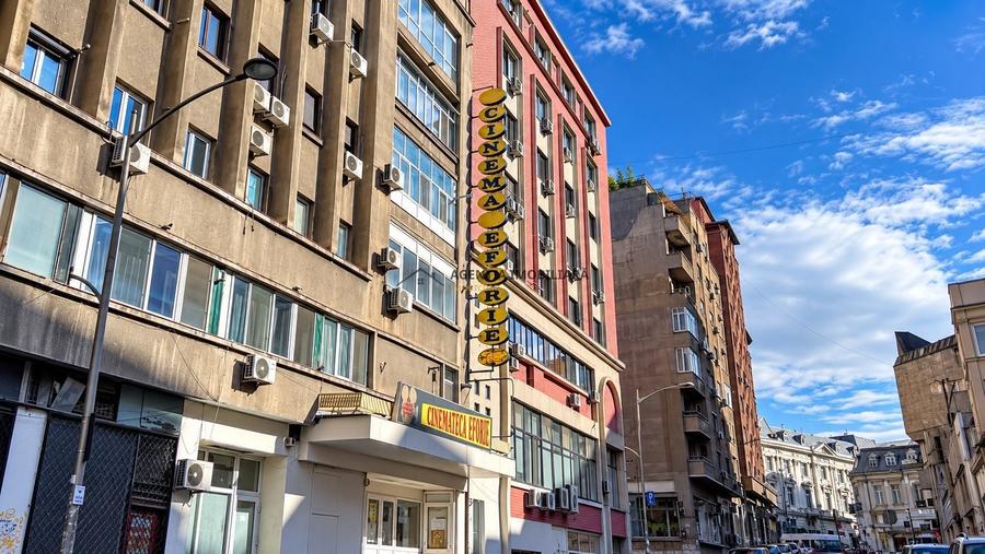 Garsonieră decomandată în Calea Victoriei