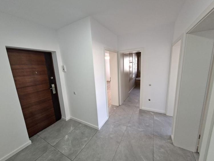 Apartament cu 2 camere decomandat în Sânpetru