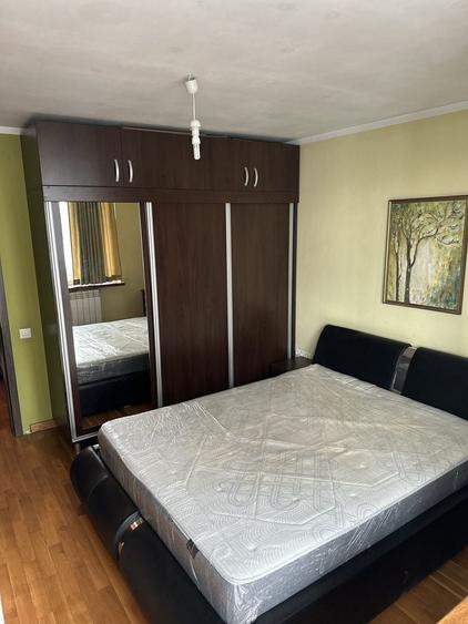 Apartament cu 4 camere decomandat în Ludoș