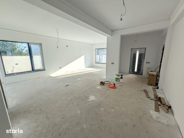 Casă cu 4 camere în Ștefăneștii de Sus