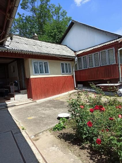Casă cu 2 camere în Comănești