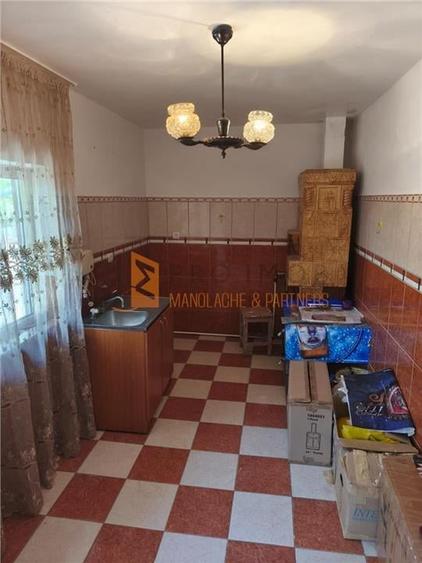 Casă individuală cu 6 camere cu Teren 1717 Mp în Lunca Frumoasă
