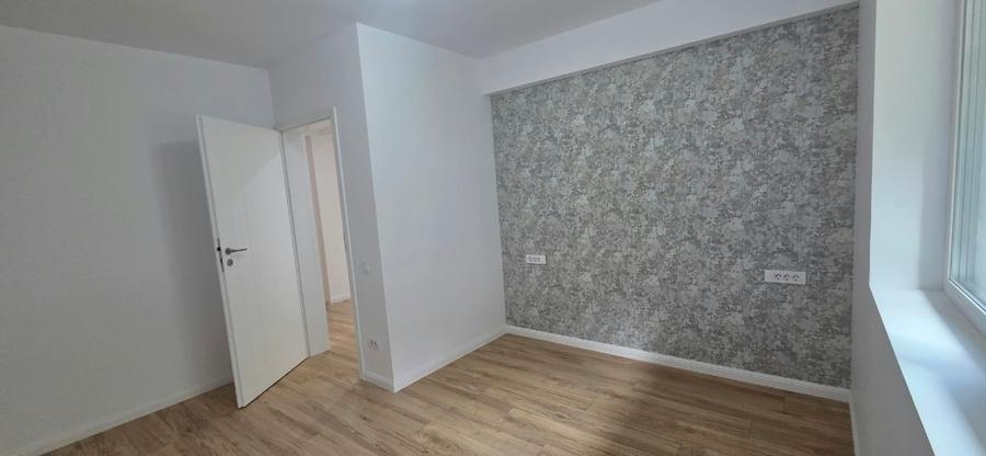 Apartament cu 3 camere decomandat în Cantacuzino