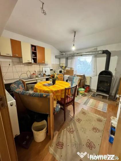 Casă cu 3 camere cu Teren 400 Mp în Valea Roșie