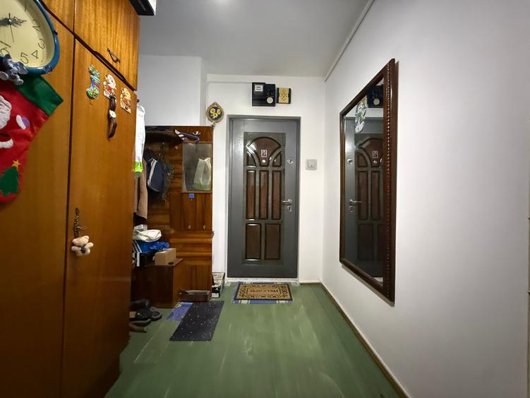 Apartament cu 2 camere semidecomandat în Sălăjan