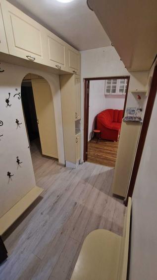 Apartament cu 3 camere decomandat în Alexandru cel Bun