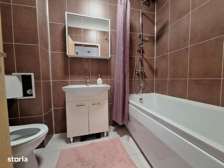 Apartament cu 2 camere decomandat în Fratelia
