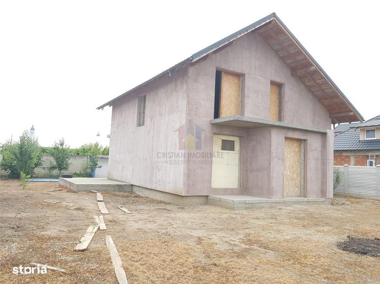 Casă cu 4 camere în Cazasu