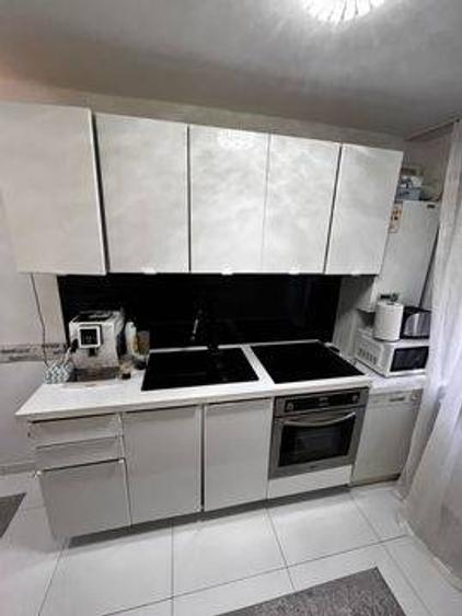 Apartament cu 3 camere decomandate, confort I, finisat modern, mobilat si utilat, cu 2 bai - 4