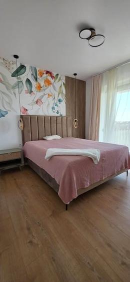 Apartament cu 2 camere semidecomandat, mobilat în Tunari