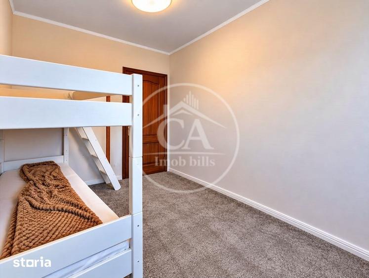 Apartament cu 5 camere decomandat în Sânmartin