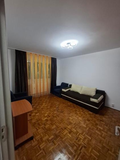 Garsonieră decomandată în Exterior Vest