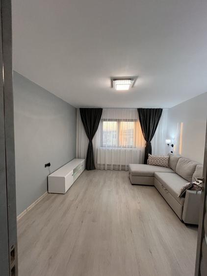 Garsonieră decomandată în Central