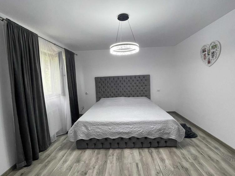 Casă cu 4 camere în Puchenii Mici
